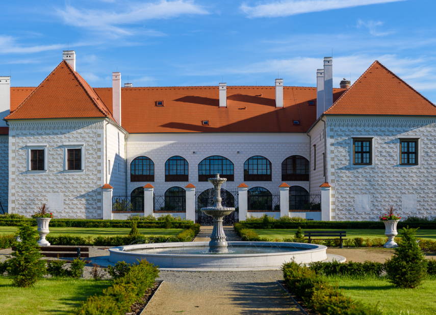 THE FARMER’S TRAIL FROM HROTOVICE TO JAROMĚŘICE: SUNSHINE IN THE FRUITS OF THE VYSOČINA HIGHLANDS