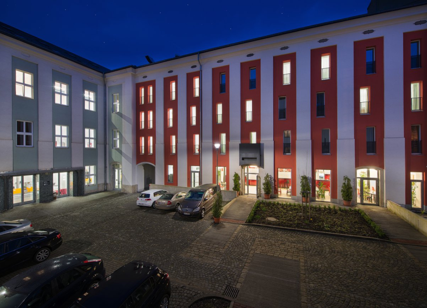 EA BUSINESS HOTEL JIHLAVA