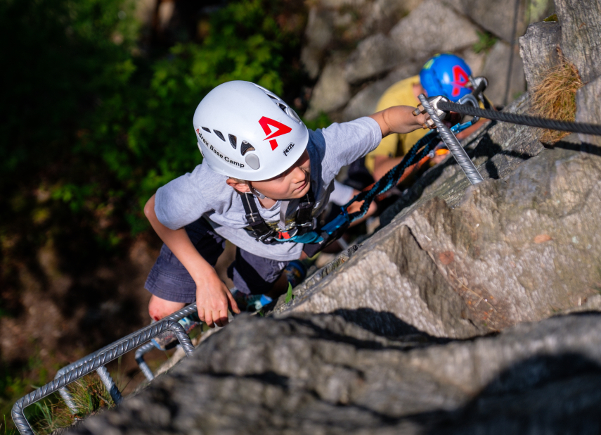 Adrenalinová trasa po ferratách ve Víru