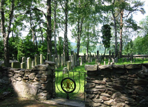 KAMENICE NAD LIPOU JEWISH CEMETERY