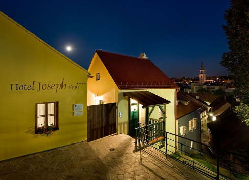 HOTEL JOSEPH1699****